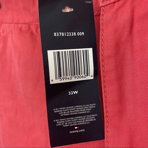 Tommy Hilfiger || Flat Front Shorts; Size 33 Waist - Picture 11 of 12